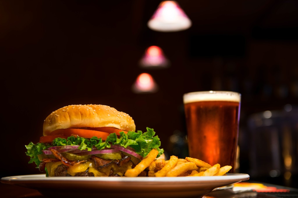 hamburger-beer-fries