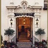 The Cypress Inn – Doris Day’s Pet-Friendly Getaway in Carmel-by-the-Sea