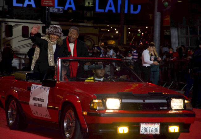 Arting Around | The 89th Hollywood Christmas Parade